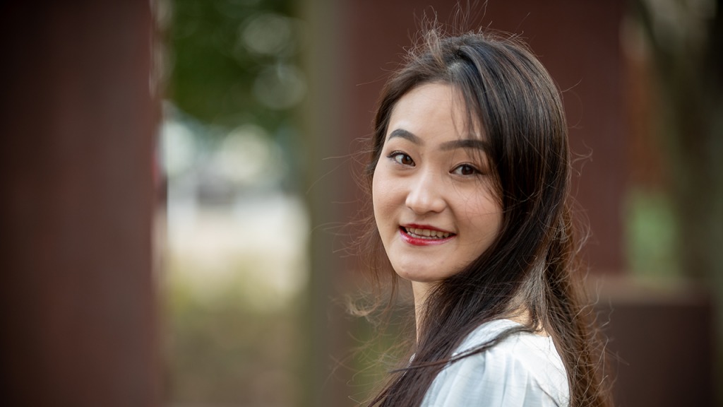 Bepaal zelf je eigen carrièrepad met het KBC-ICT Traineeship. banner image