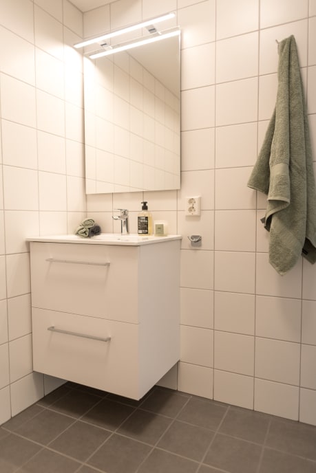 Bathroom at Kårstua, Klokkergården Student housing in Vestfold