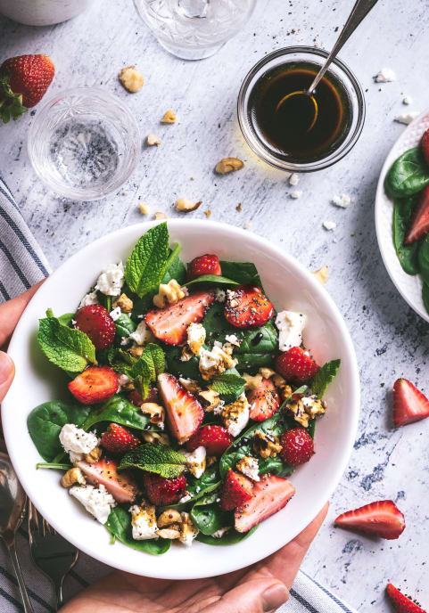 Salad with strawberries