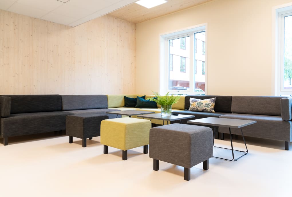 Sofa corner in common room at Campus Bø student housing