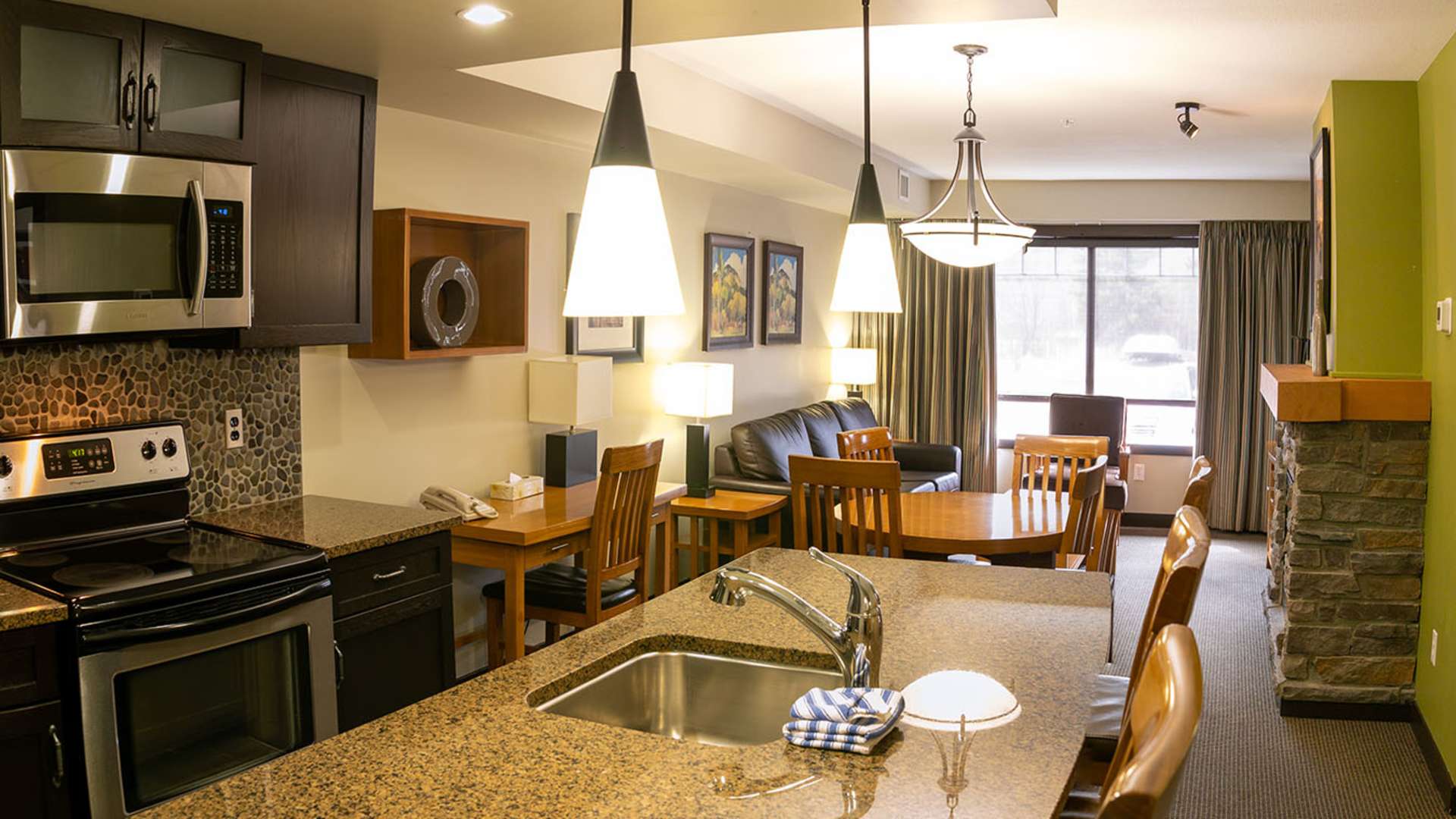 Copperstone - 1 Bedroom + Den