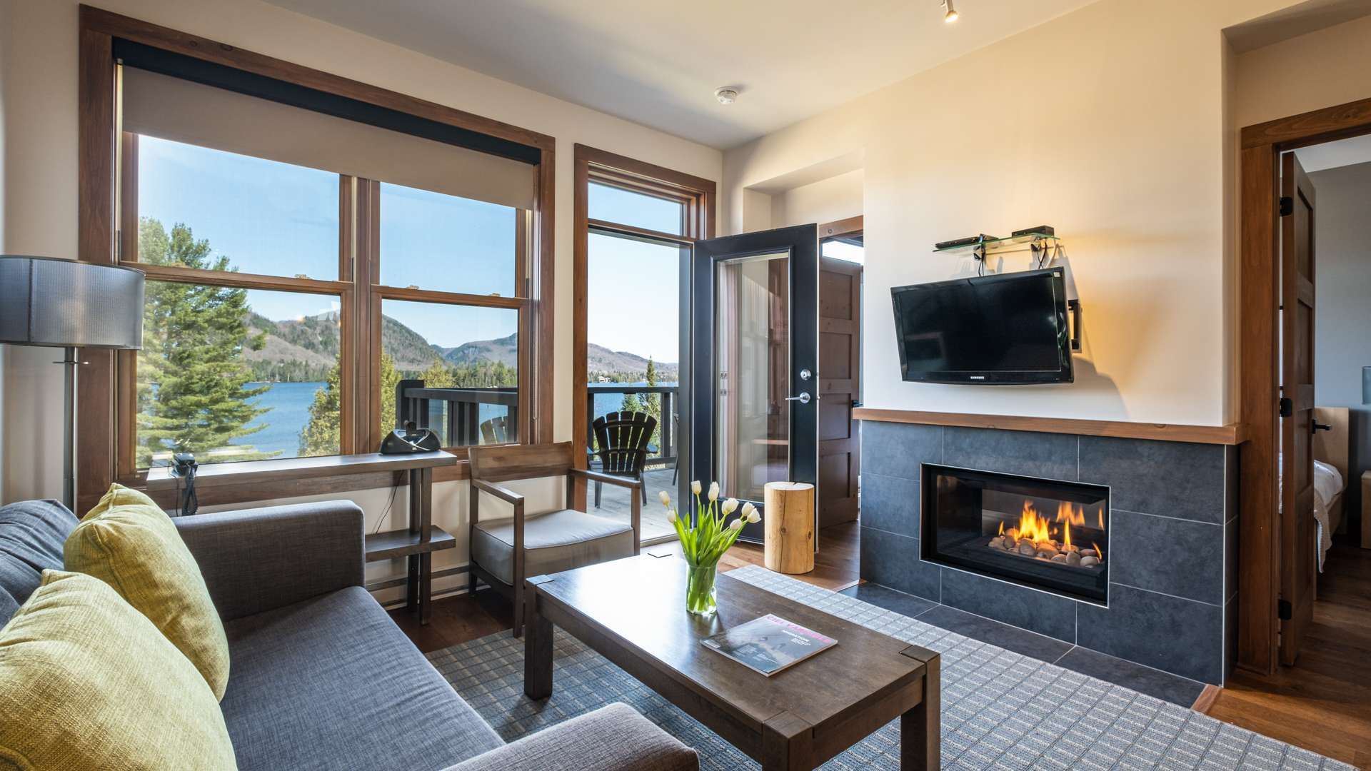 Suites-Sur-Lac - Two Bedroom Deluxe Suite