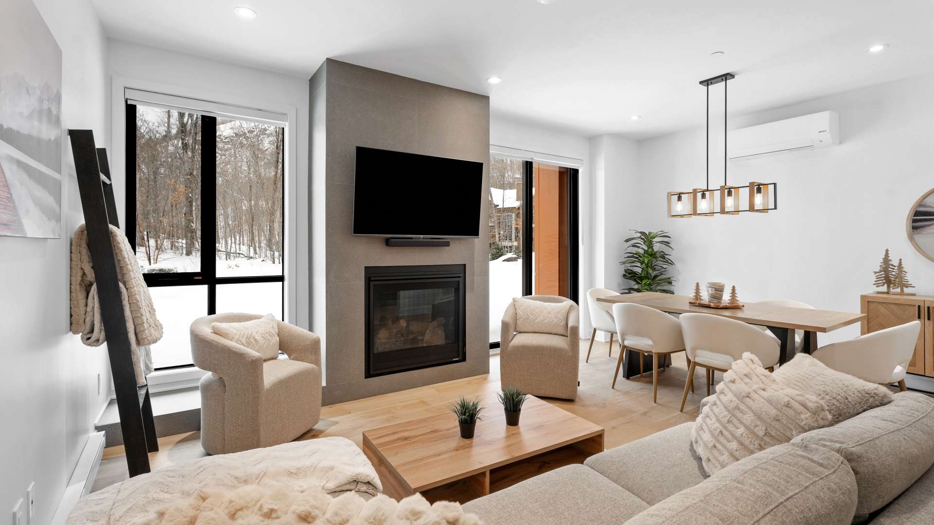 Photo inspiration: New Luxury Condo With Mountain Access Photo Inspiration