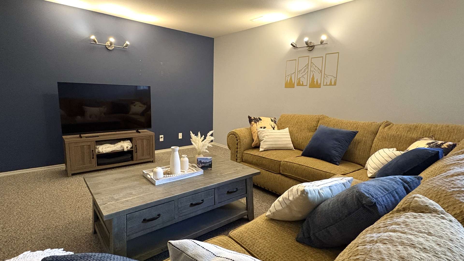 Riverside Way 1230