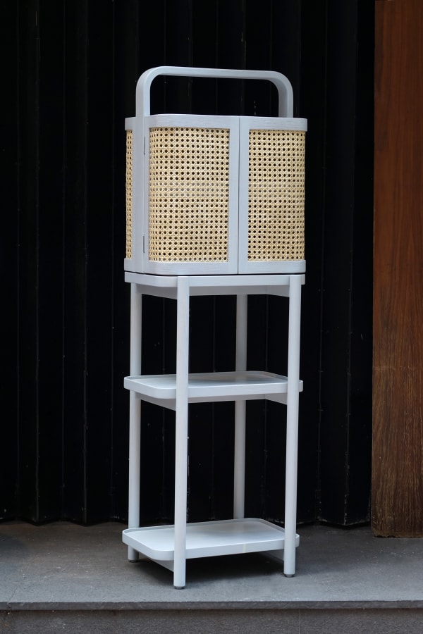 Cabinet T