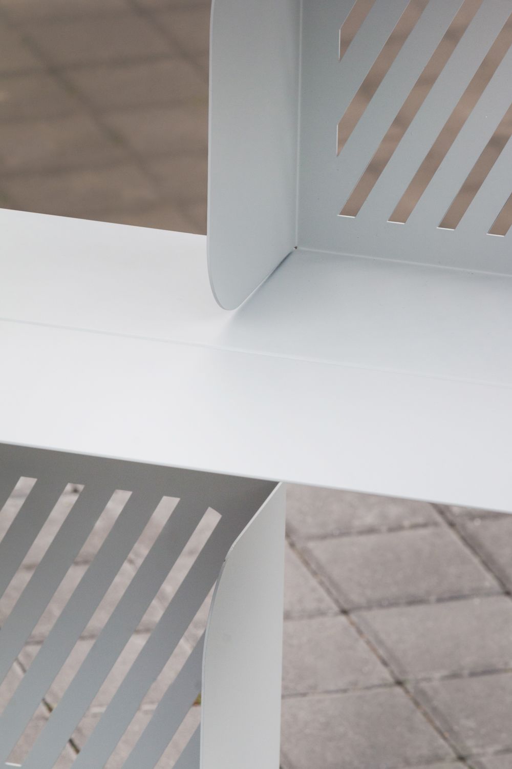 Shelves Up white detail