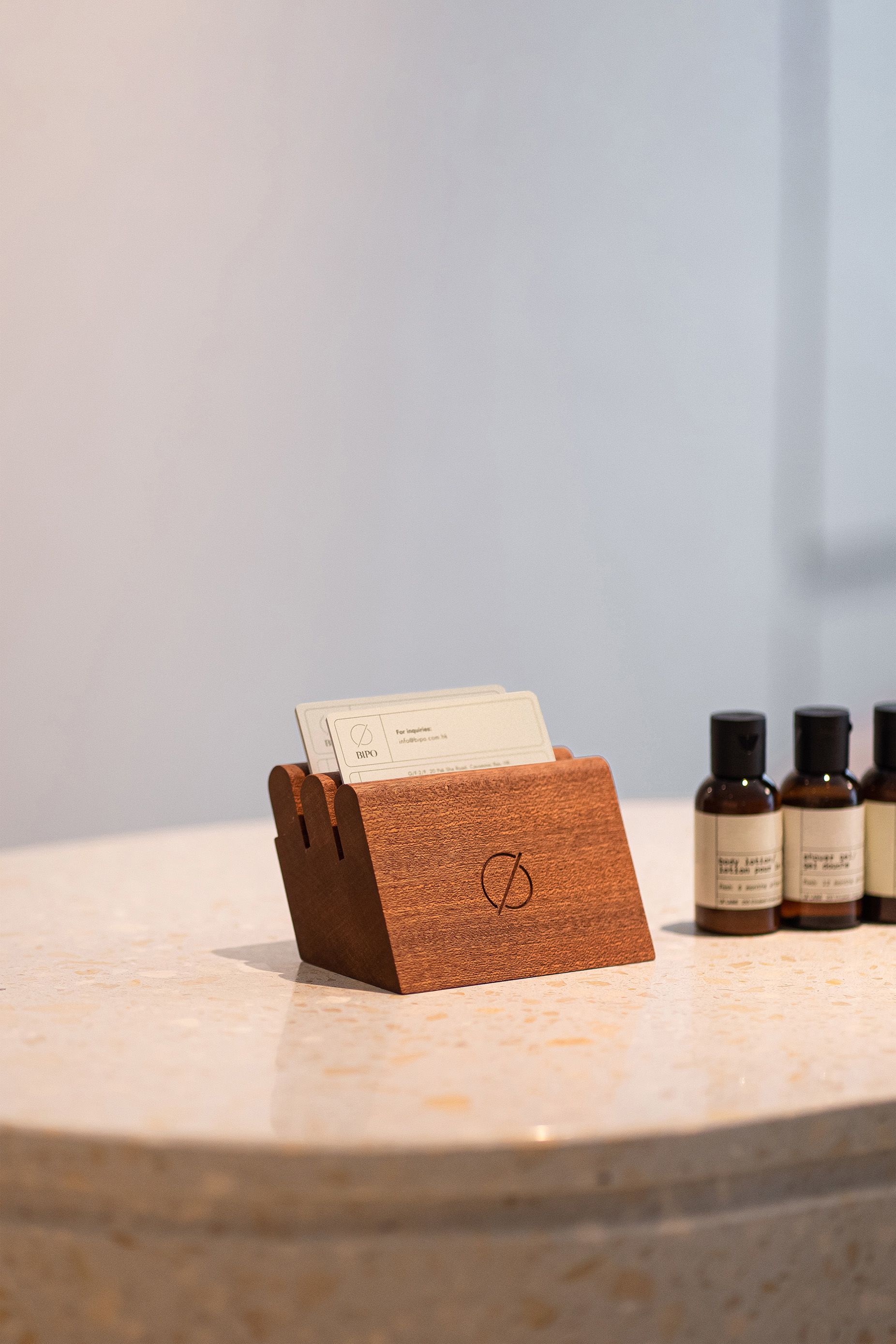 BIPO branding shop card holder