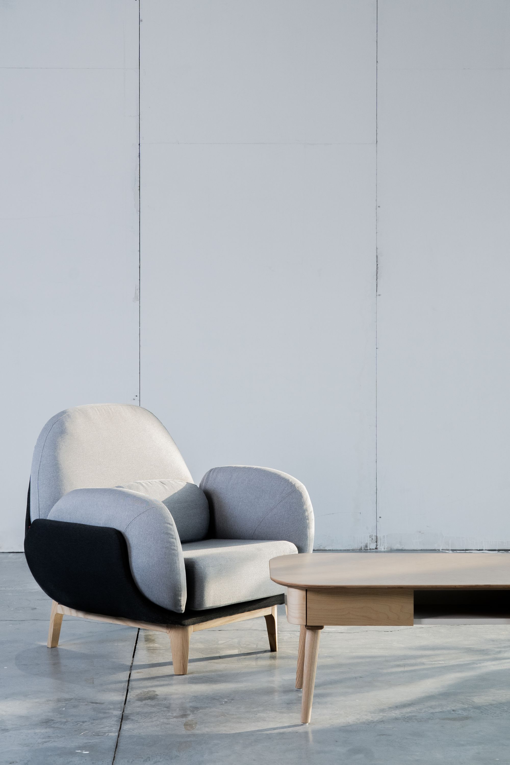 Nuordic Phase 2 sofa and coffee table