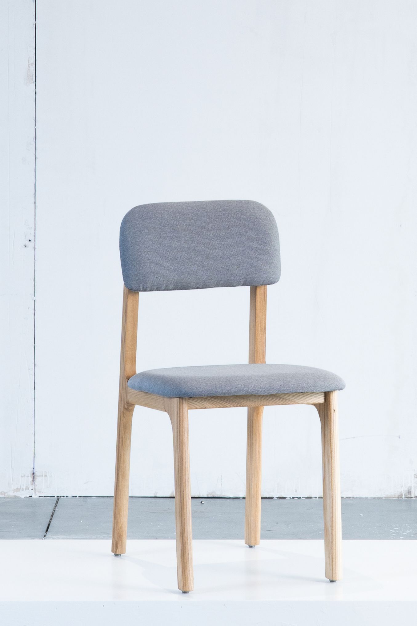 Nuordic Phase 2 dining chair