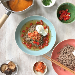 Japanese recipe, spicy soba noodles