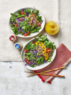 Japanese recipe, soba noodle salad with ginger and carrot dressing