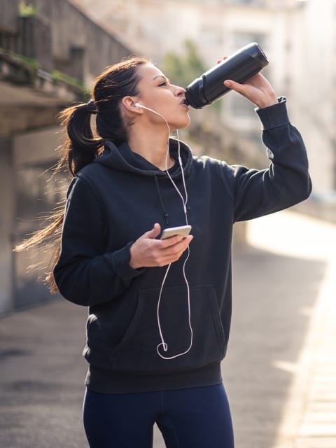 wat-drink-ik-voor-tijdens-en-na-het-sporten3_hydratatie