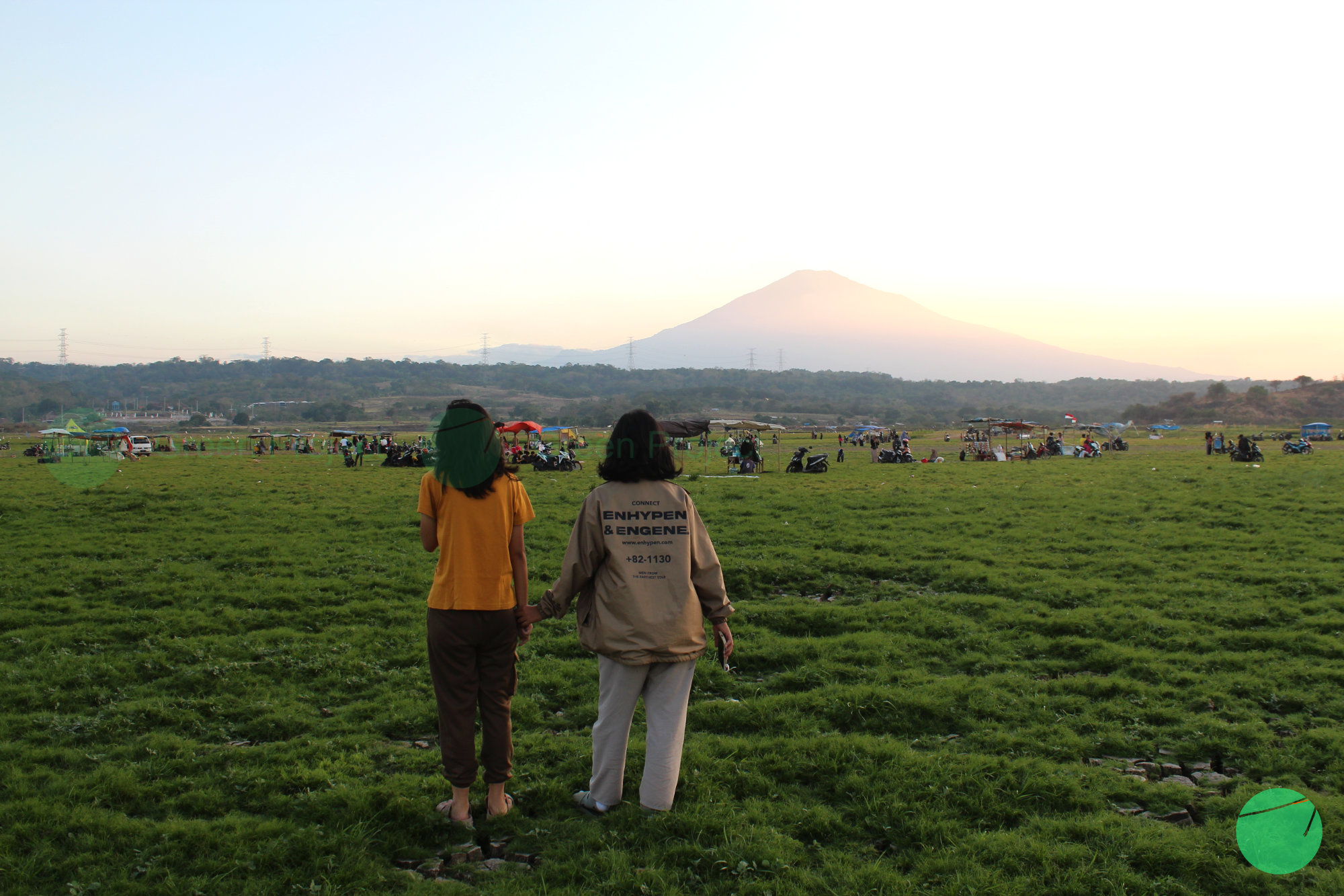berwisata kuliner di danau setu patok