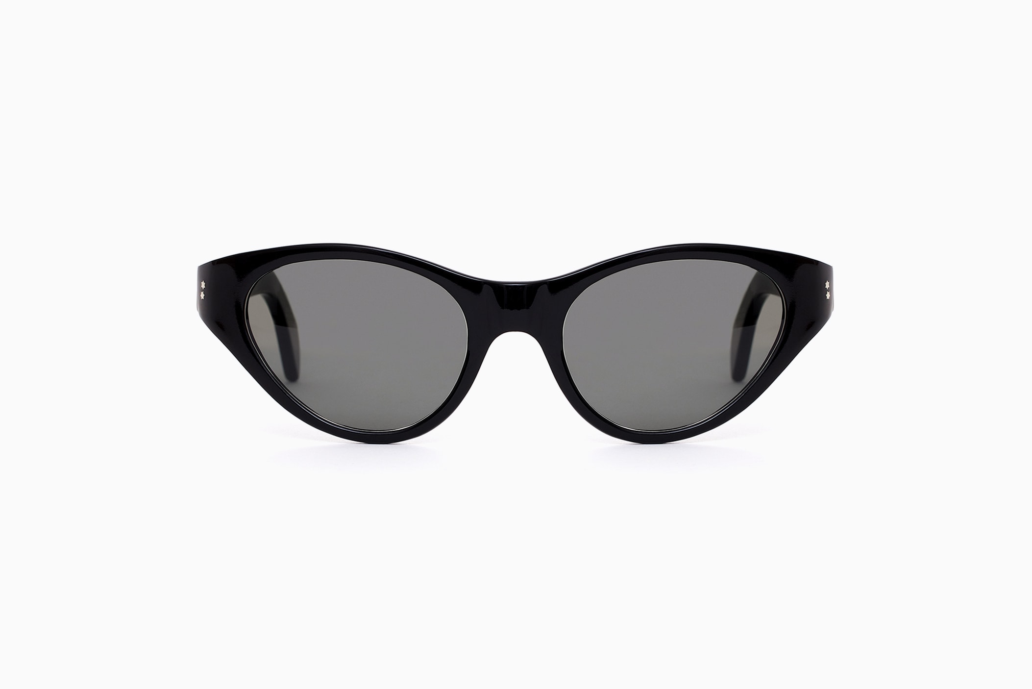 A front picture from unnamed vintage cat-eye glasses turned into sunglasses by BIDULES (Brussels)