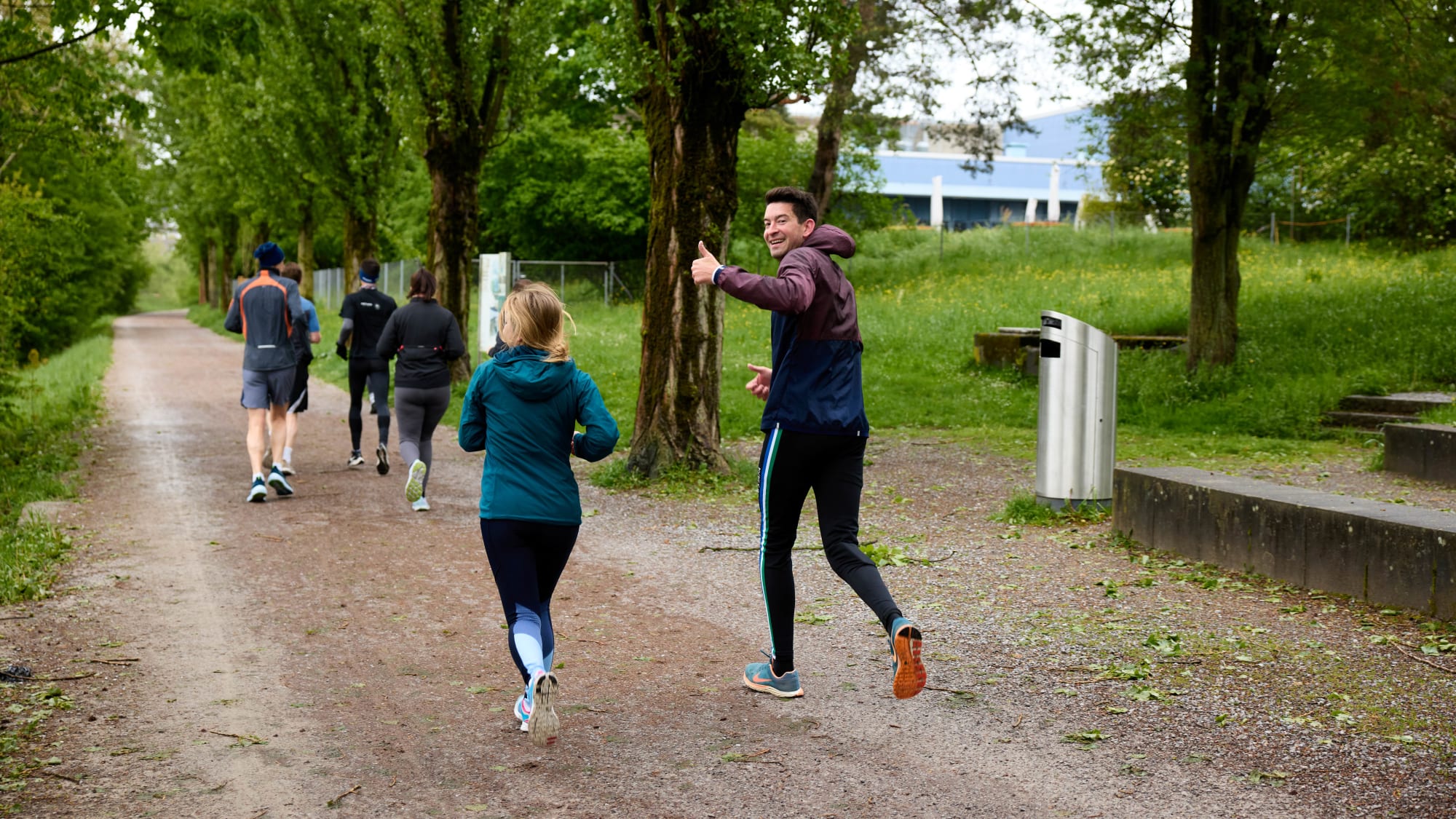 Groupe faisant du jogging
