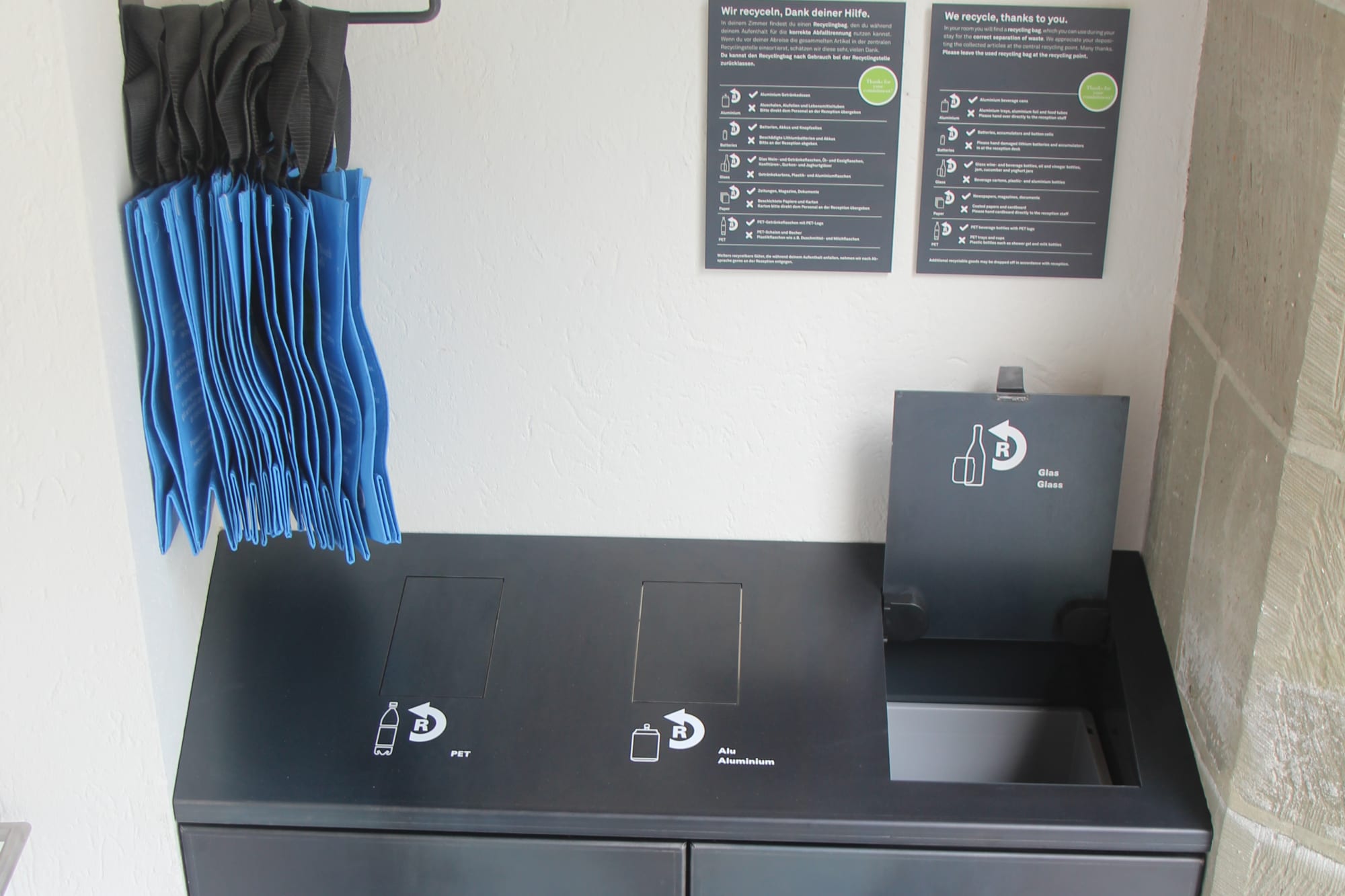 Recycling-Station in Schweizer Jugendherbergen