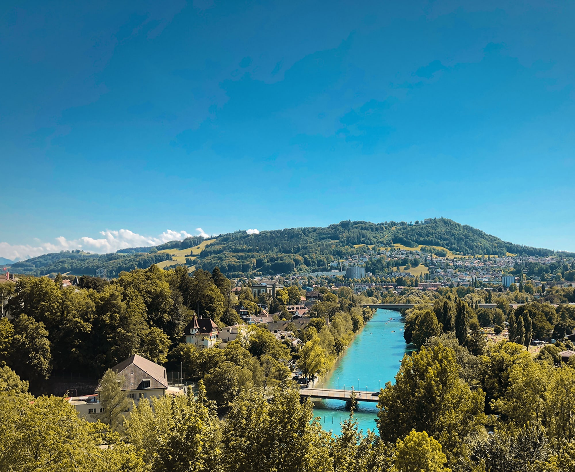 Vista da Berna sull'Aare e sul Gurten.