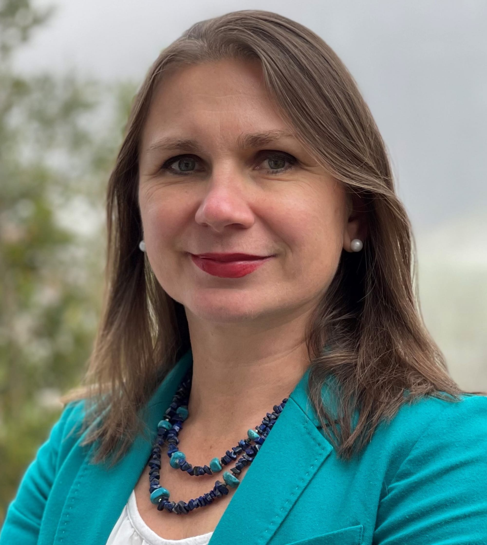 Dr. Julianna Priskin