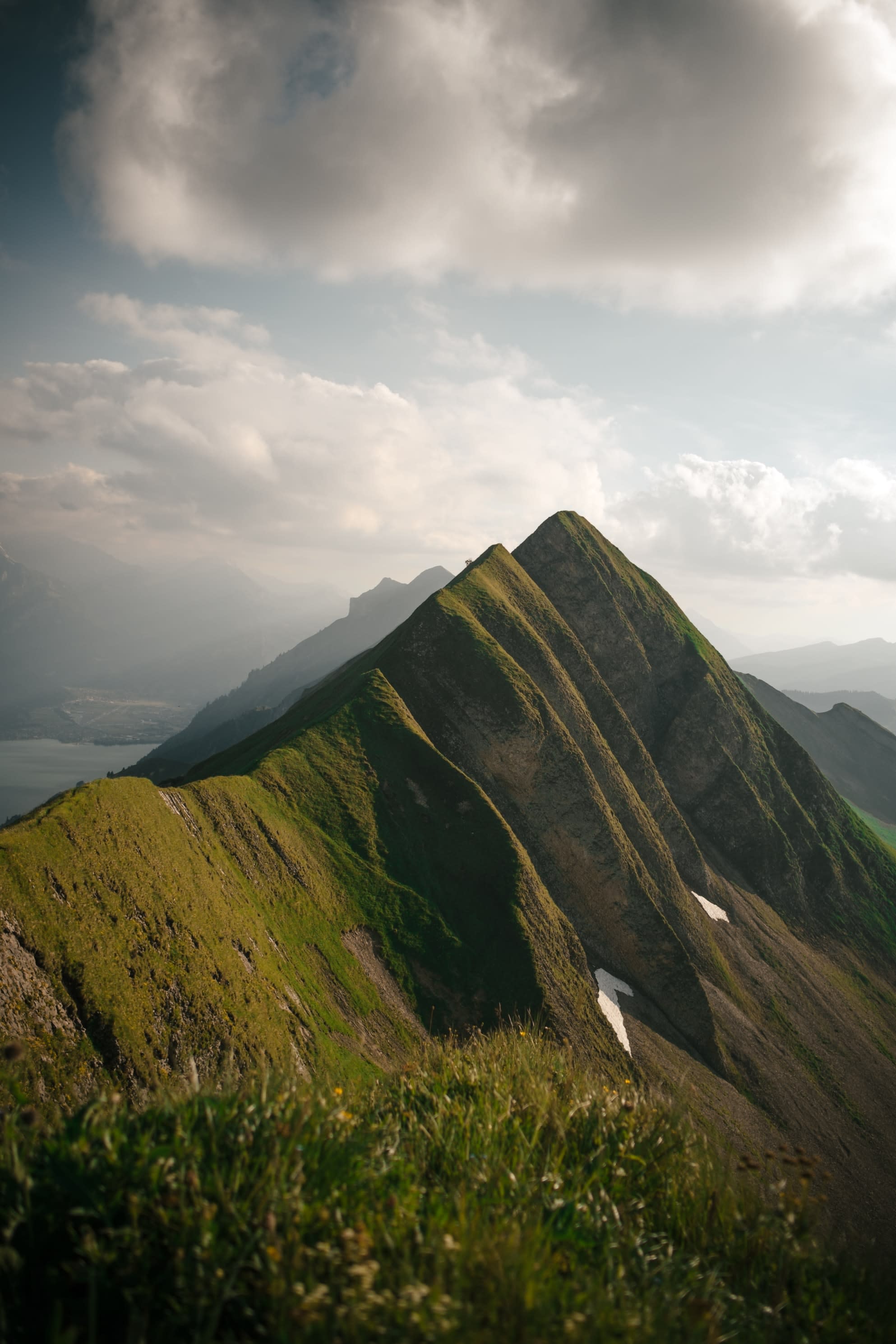 Bergpanorama am Brienzersee