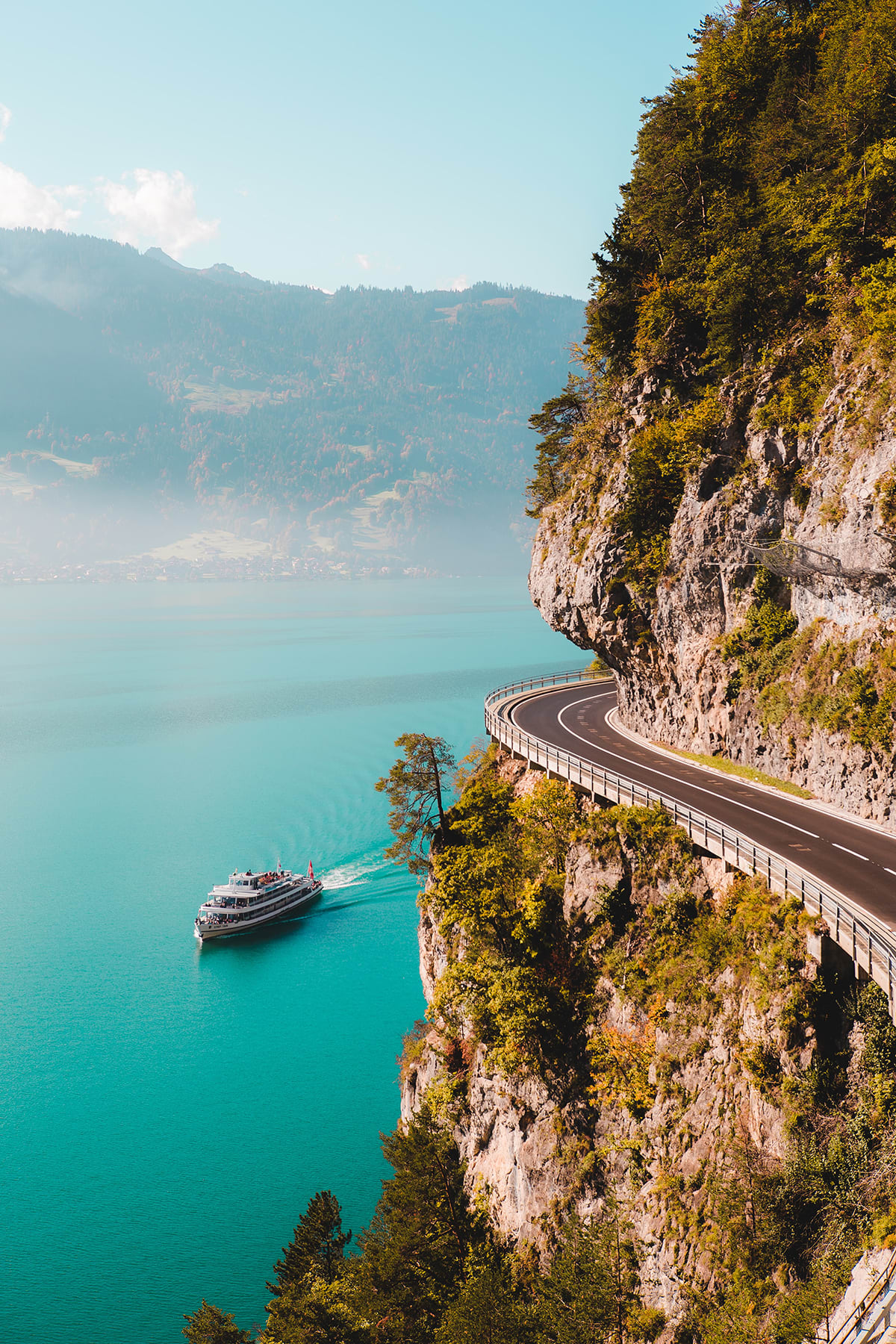 Achsenstrasse am Thunersee