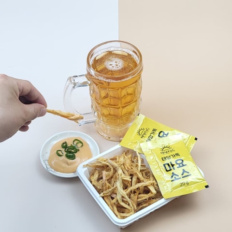 https://res.cloudinary.com/styleseller/image/upload/w_480,q_auto:best/f8qbuzwtybw7rowby3en