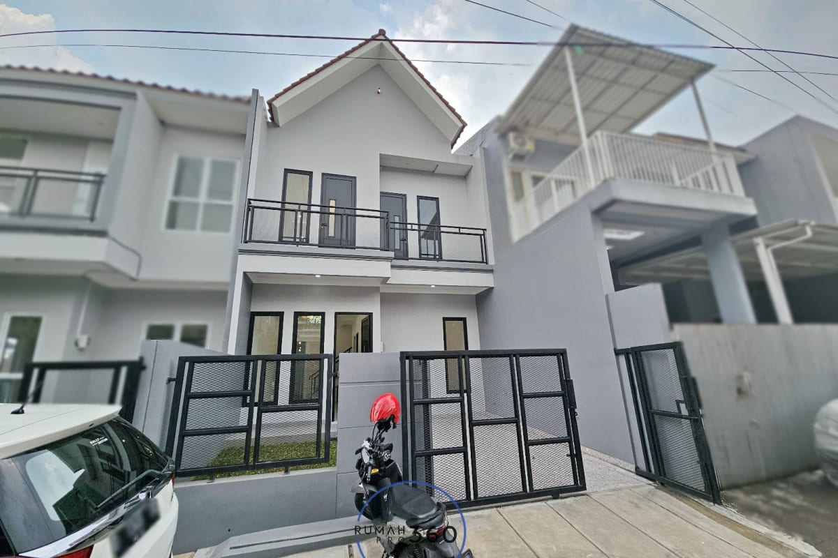 Rumah komplek Kencana Loka di BSD - foto 1