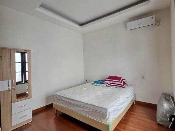 Rumah komplek Delatinos di BSD - foto 7