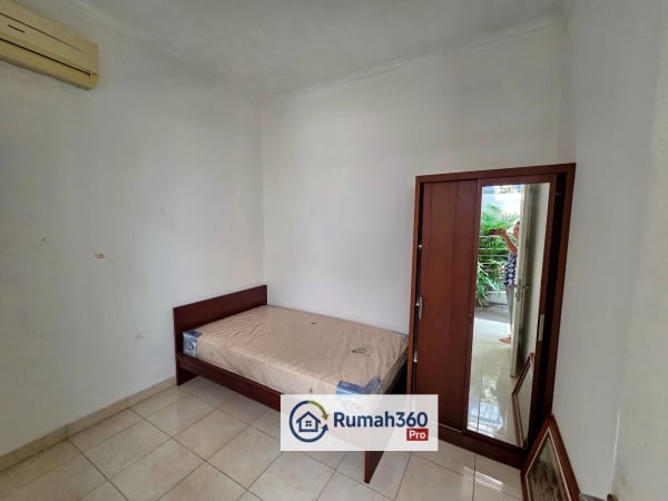 Rumah komplek Simplicity di BSD - foto 10