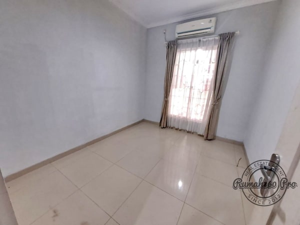 Rumah komplek Melati Mas di Tangerang Selatan - foto 5