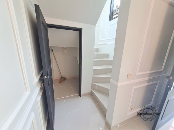 Rumah komplek Delatinos di BSD - foto 5