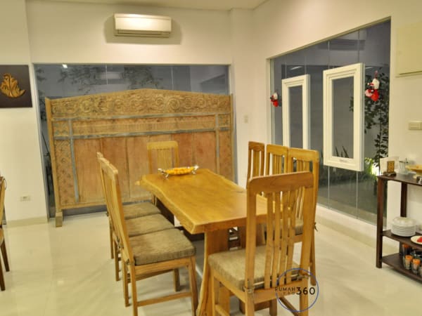 Rumah komplek Alam Sutera Serpong di Tangerang Selatan - foto 2