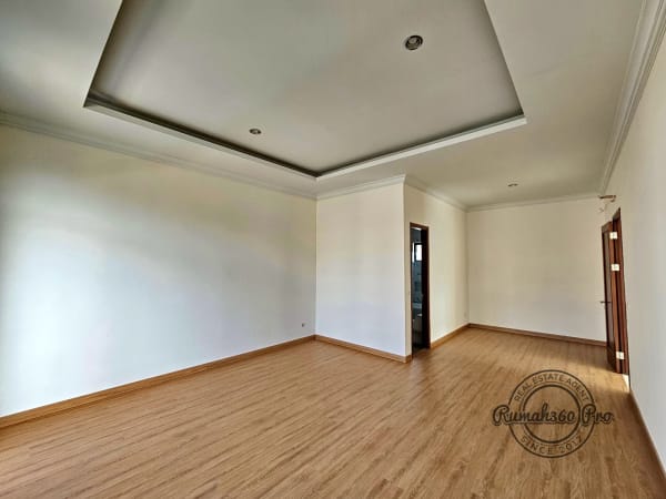 Rumah komplek The Icon di BSD - foto 8