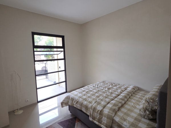 Rumah komplek Kencana Loka di BSD - foto 5