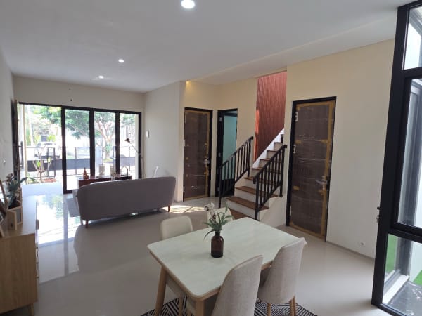 Rumah komplek Kencana Loka di BSD - foto 13