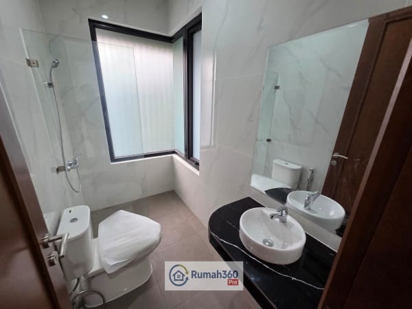 Rumah komplek Foresta di BSD - foto 14