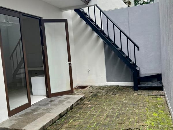 Rumah komplek Foresta di BSD - foto 5