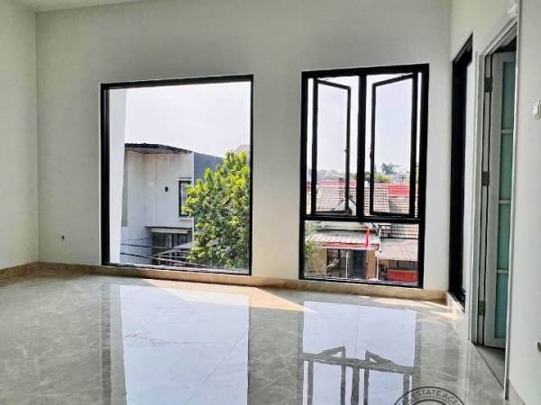 Rumah komplek Nusa Loka di BSD - foto 9