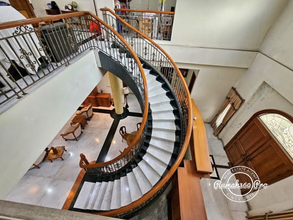 Rumah komplek Melati Mas di Tangerang Selatan - foto 12