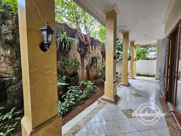 Rumah komplek Melati Mas di Tangerang Selatan - foto 15
