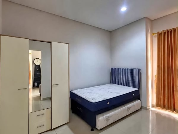 Rumah komplek Residence One di Tangerang Selatan - foto 9