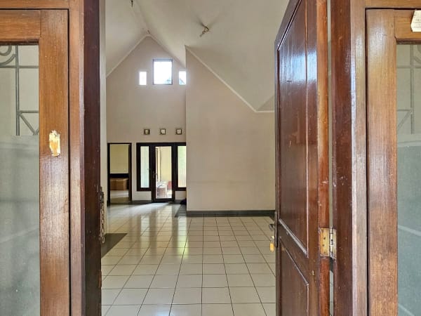 Rumah komplek Alam Sutera Serpong di Tangerang Selatan - foto 4