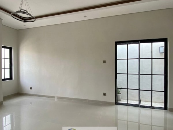 Rumah komplek Serpong Park di Tangerang Selatan - foto 10