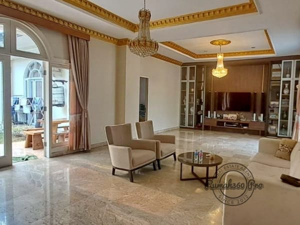 Rumah komplek Fountainebleau Golf Residence di BSD - foto 3