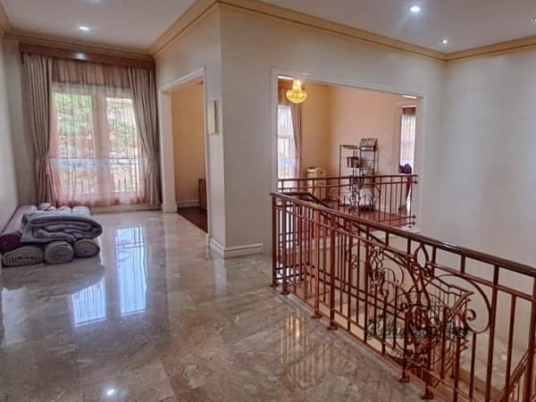 Rumah komplek Fountainebleau Golf Residence di BSD - foto 10