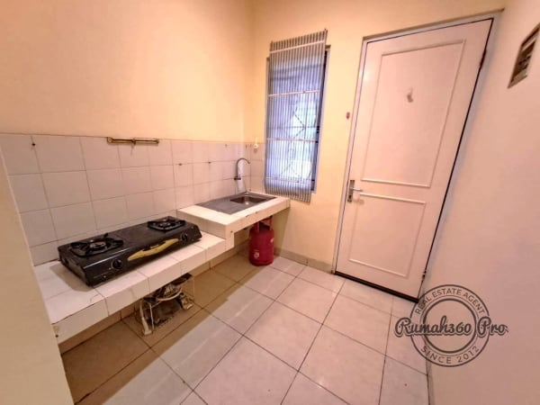 Rumah Sewa komplek Serpong Park di Tangerang Selatan - foto 8