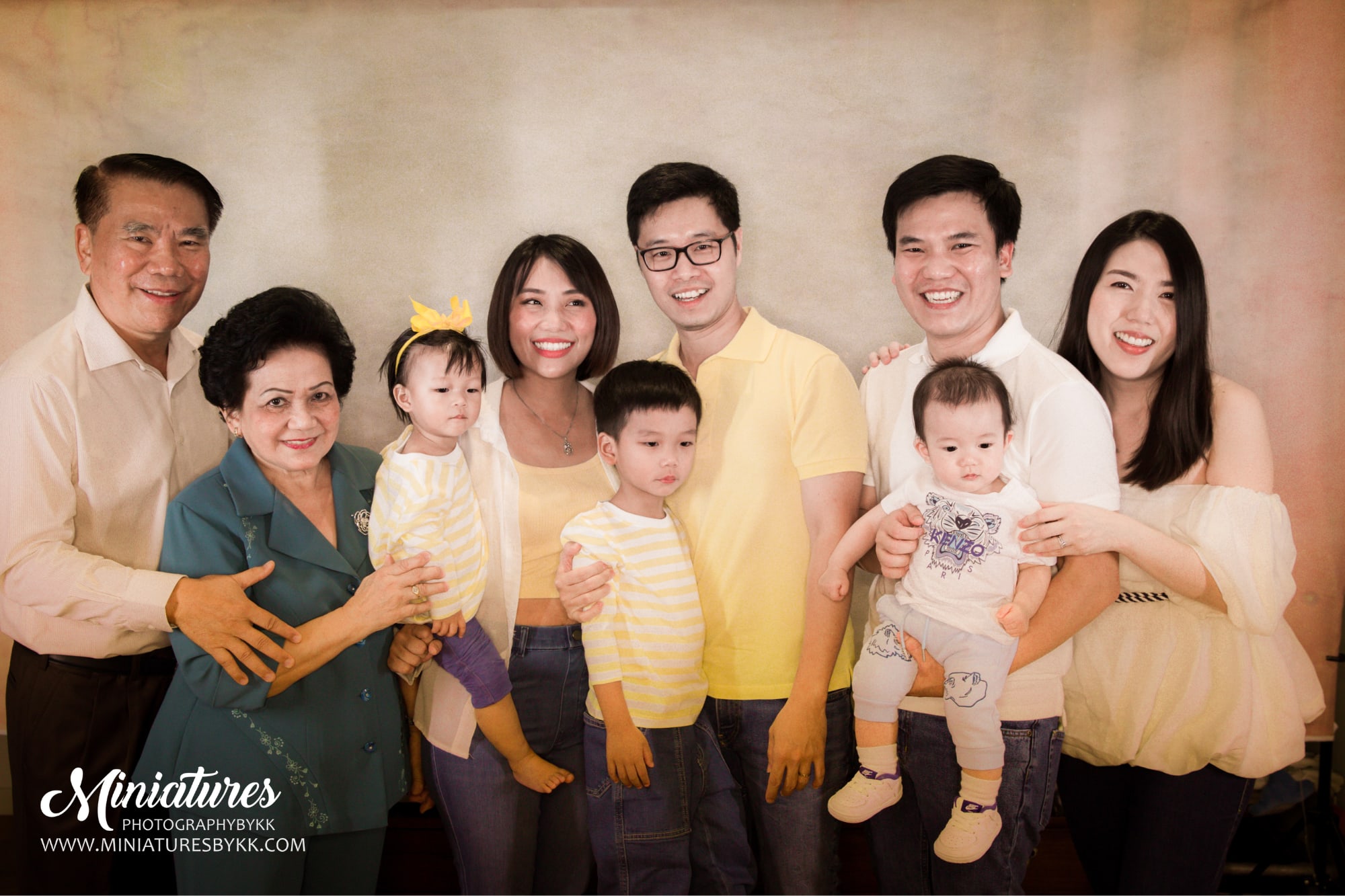Family Portraits photography by Miniatures, Bangkok — 7