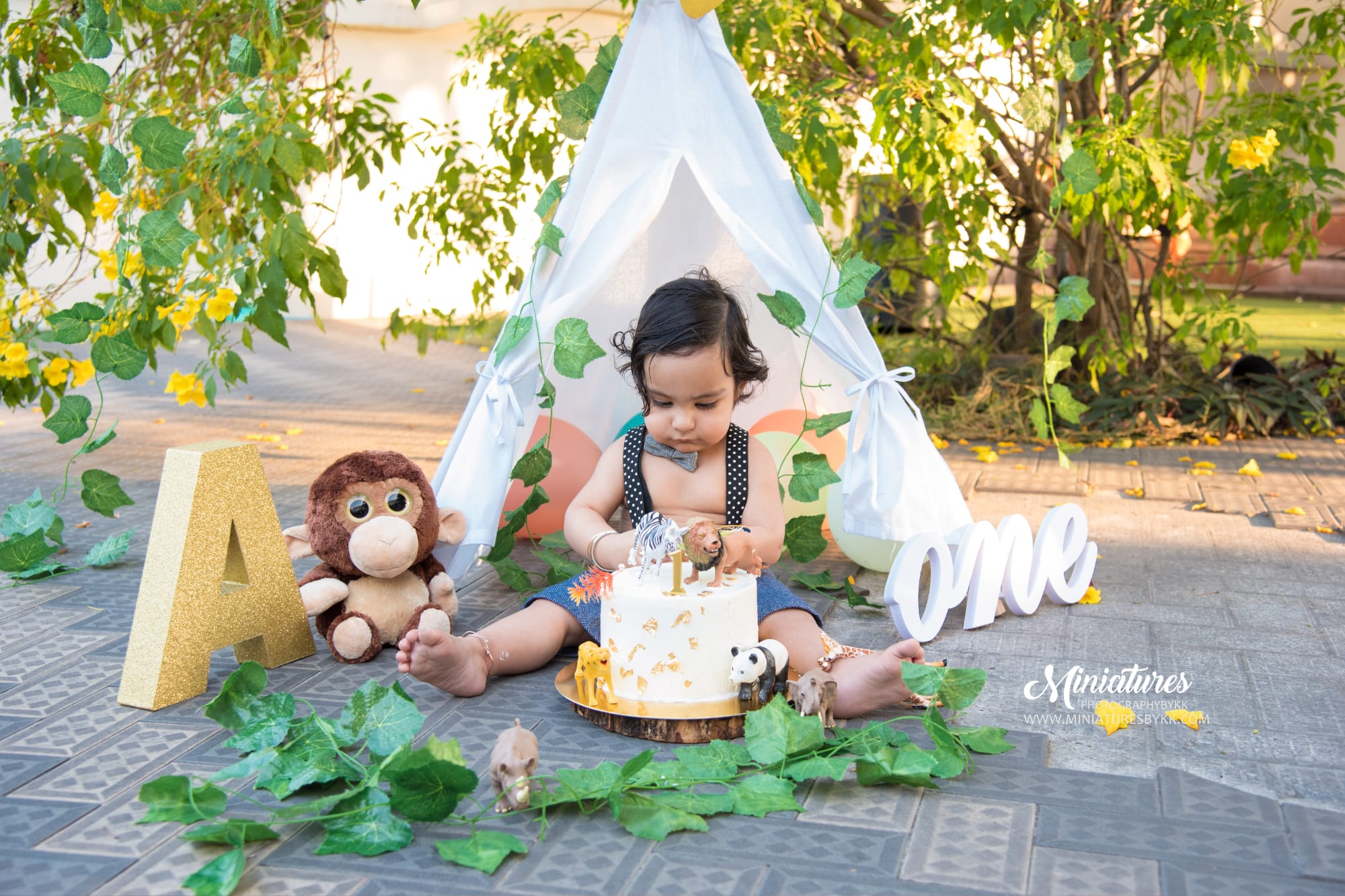 Cake Smash photography by Miniatures, Bangkok — 2