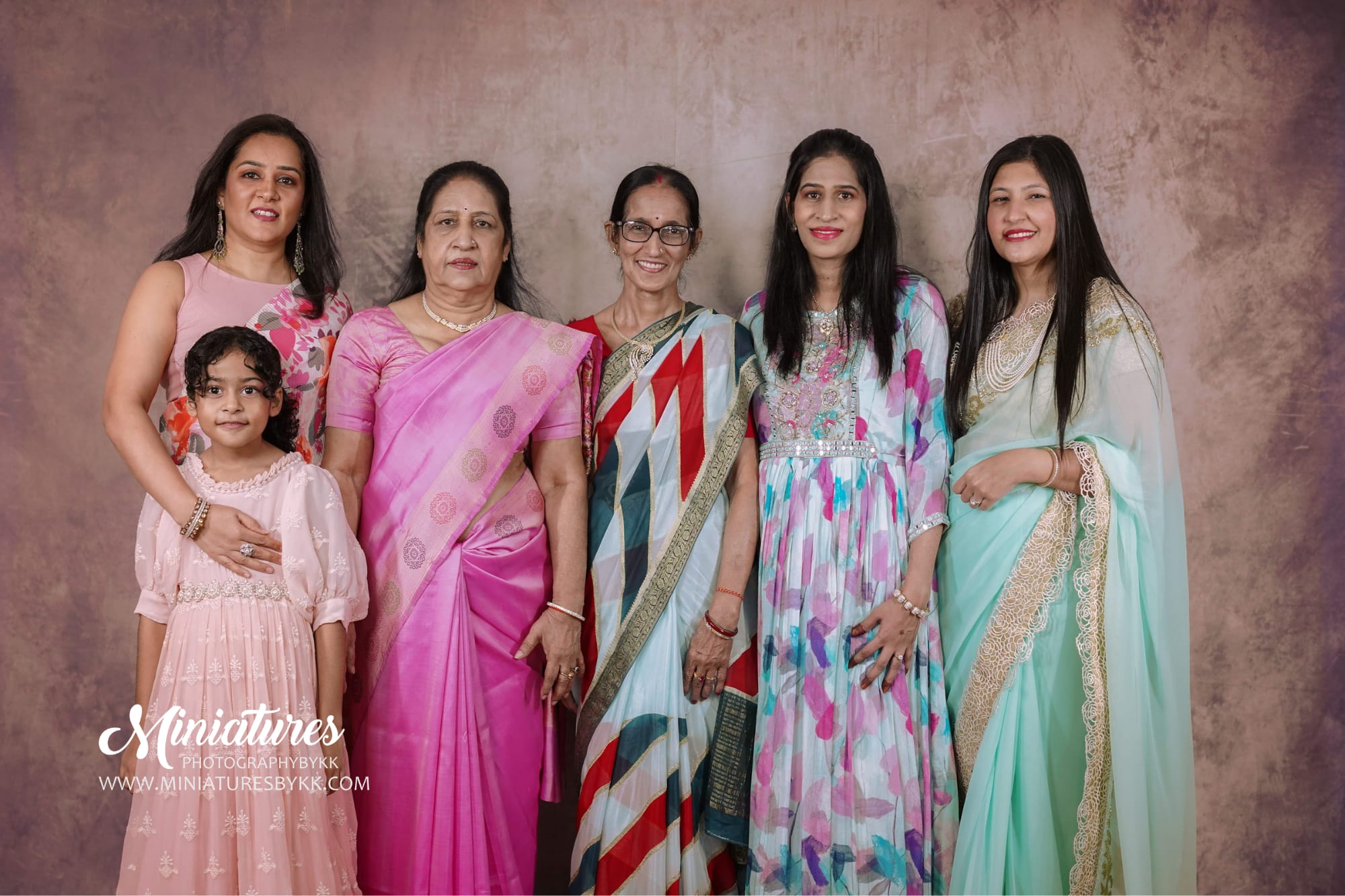 Family Portraits photography by Miniatures, Bangkok — 10