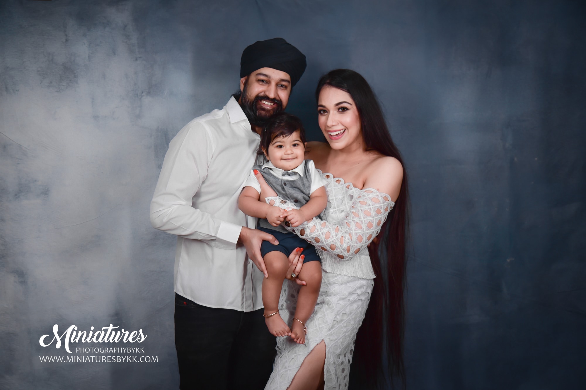 Family Portraits photography by Miniatures, Bangkok — 9