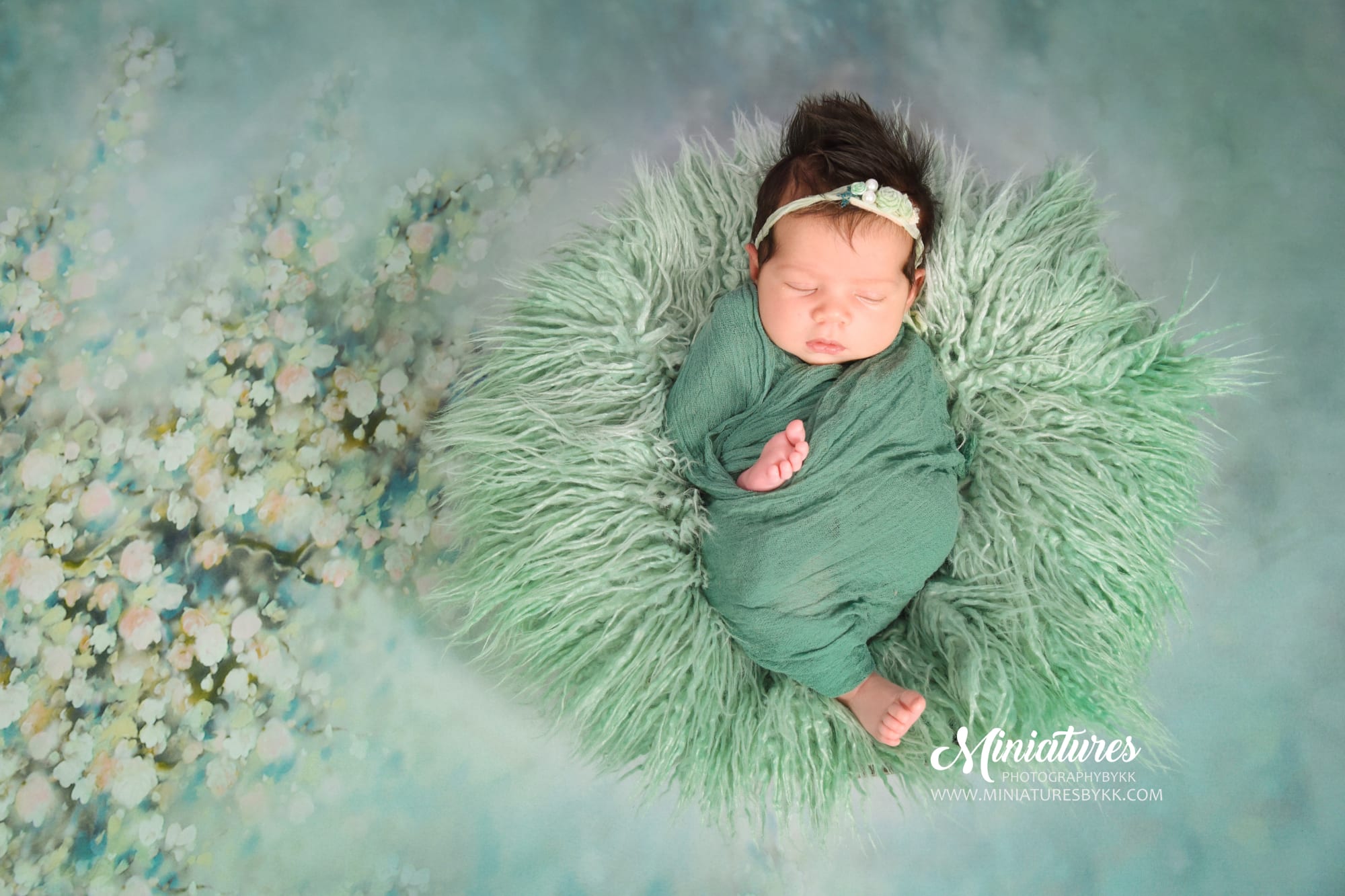 Newborn Session photography by Miniatures, Bangkok — 2